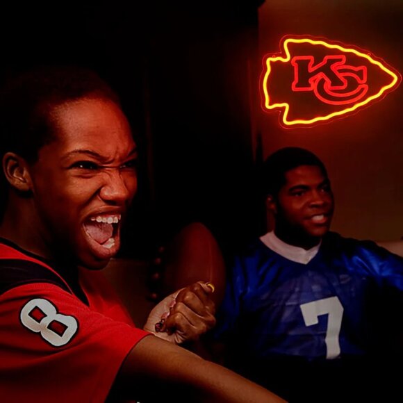 KANSAS CITY CHIEFS FOOTBALL NEON LED SIGN - Picture 3 of 6